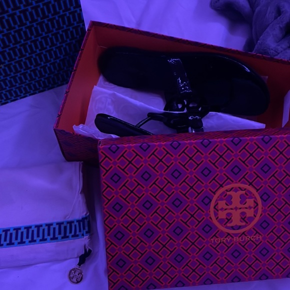MILLER SOFT SANDAL, PATENT LEATHER, TORY BURCH - Picture 5 of 5